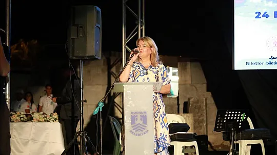 Anma Gecesine Binlerce Kişi Katıldı