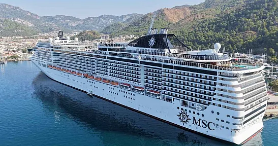 'MSC Divina' kruvaziyeri Marmaris'e 4 bin 239 turist getirdi