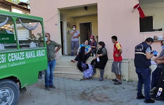 Banyoda düşerek hayatını kaybetti