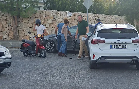 Esra Akkaya ve oğlu kazayı ucuz atlattı