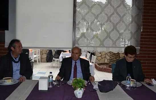 Kaymakam Vekili basın ile bir arada