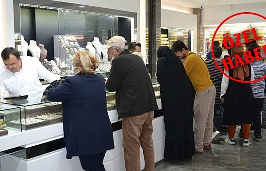 Vatandaş kuyumcuya koşuyor