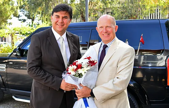 İngiliz Büyükelçi'den Fethiye Belediyesi'ne ziyaret