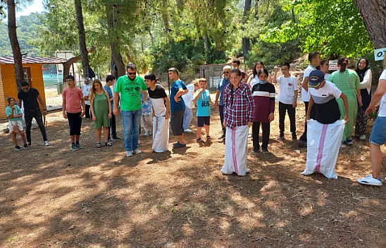 Özel öğrencilerden 'Hoşgeldin Yaz' partisi