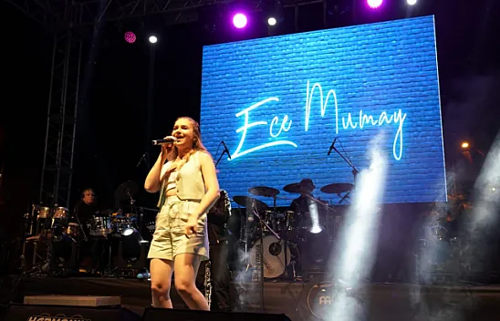 Seydikemer Ece Mumay ile coştu