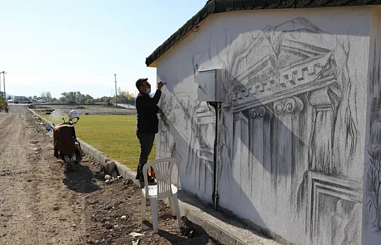 Seydikemer'in Sanatsal Üretimleri Yerli Ressama Emanet