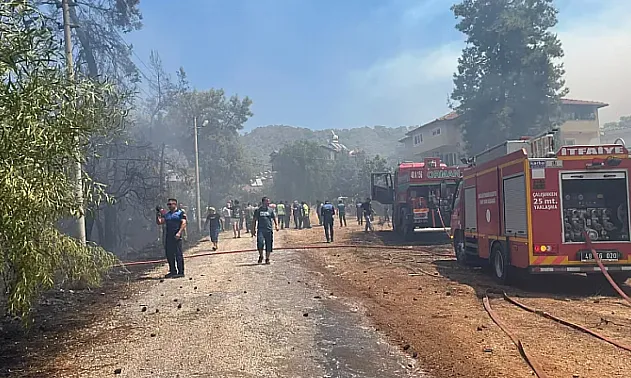 Fethiye'de korkutan yangın kısa sürede kontrol altına alındı