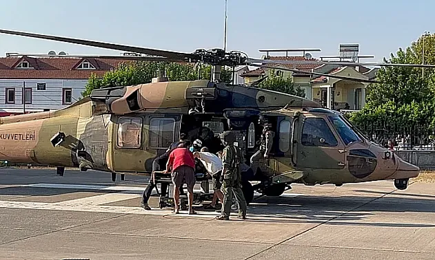 Fethiye'de yamaç paraşütü kazasında hayatını kaybeden 2 kişinin cenazeleri hastaneye getirildi
