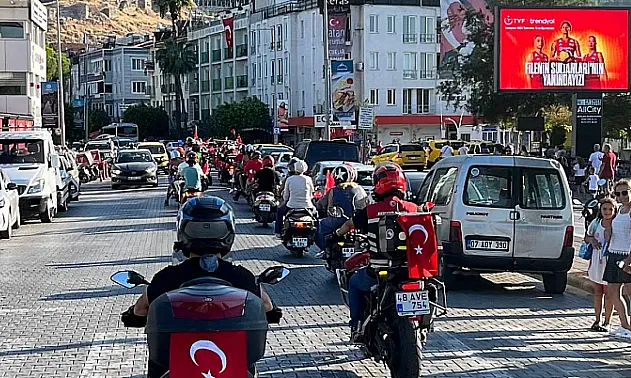 Fethiye Riders'tan 30 Ağustos Zafer Bayramı'na motosikletli kortej