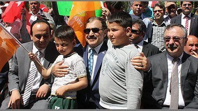 EROĞLU, DALAMAN'DA PARTİSİNİN VEKİL ADAYLARI İÇİN DESTEK İSTEDİ