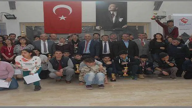  ENGELLİLER SATRANÇ ŞENLİĞİNDE BİR ARAYA GELDİ