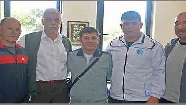 FETHİYELİ GÜREŞÇİLERİN BAŞARISI