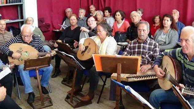 Atatürk sevdiği şarkılarla anılacak