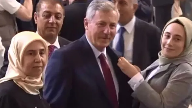 10 Milletvekili istifa etti