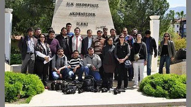 CHP'Yİ, ATATÜRK'E ŞİKAYET ETTİK