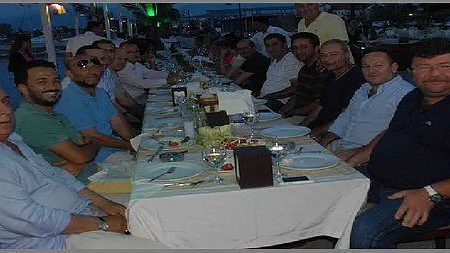 FETHİYESPOR DA YENİ KADRO YEMEKTE BULUŞTU