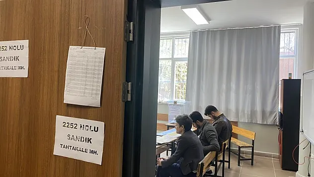 13 kişilik seçmen sandığı dikkat çekti