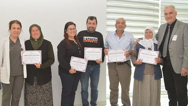 14 diyabetli bireye diplomaları verildi
