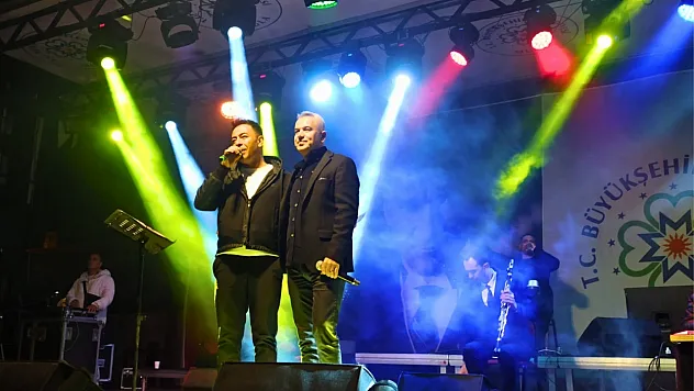 15. Yeşilüzümlü Dastar ve Kuzugöbeği Mantar Festivali'nde Konser Coşkusu