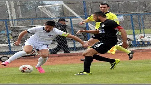 FETHİYESPOR'DA 3 OYUNCU KADRO DIŞI