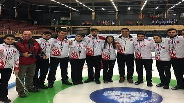 10 AYDA DÜNYANIN ZİRVESİNE...