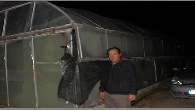 NAYLON SERALARI DONA KARŞI  KEÇE İLE KAPLAMAYA BAŞLADILAR