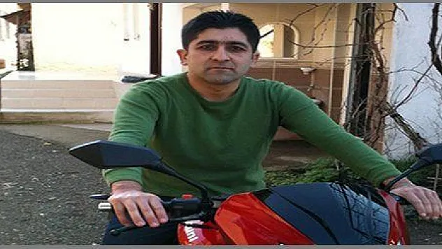  EVDE AYAKTA DURURKEN DÜŞÜP ÖLEN GENÇ OTOPSİYE GÖNDERİLDİ