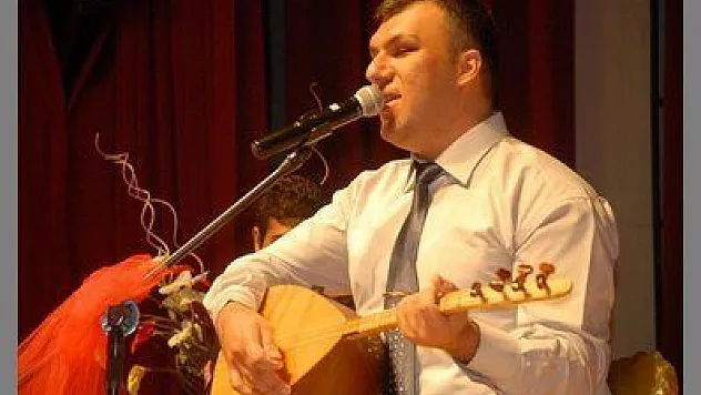 FETHİYELİ ESER TUNÇOĞLU'NUN ÜÇÜNCÜ ALBÜMÜ ÇIKTI