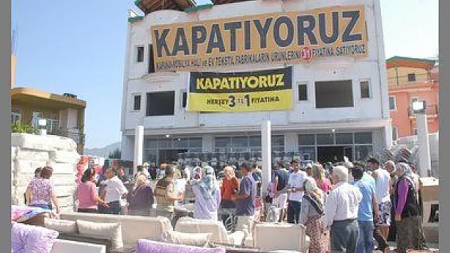 VATANDAŞ UCUZ ÜRÜNE KOŞTU