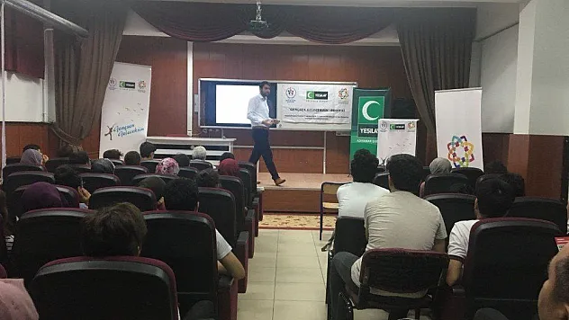 Öğrencilere teknoloji ve madde bağımlılığı anlatıldı