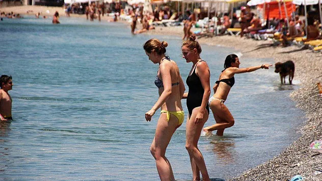 Önce oy verdiler, sonra denizde boy verdiler