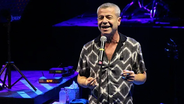 Levent Yüksel, Bodrum da hem coşturdu, hem duygulandırdı