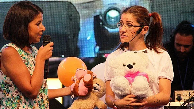 Çocuk şenliğinde, minikler gönüllerince eğlendi