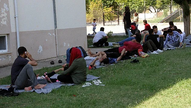 Seydikemer Jandarma'dan mülteci operasyonu