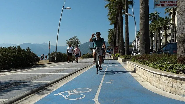 Bisiklet yolları için 1000 kilometre geldiler