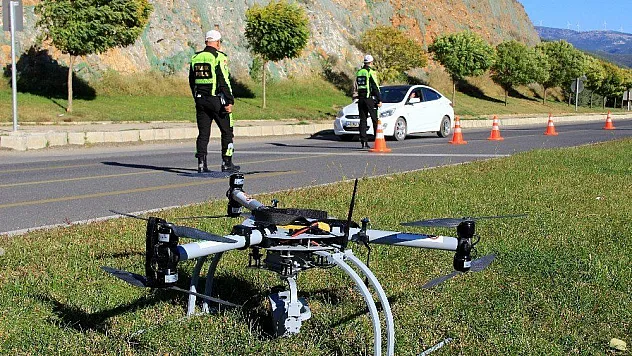 Trafikte Drone'lu denetimleri sürüyor