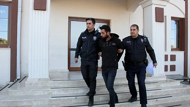 Cezaevi firarisi polisin dikkatinden kaçamadı