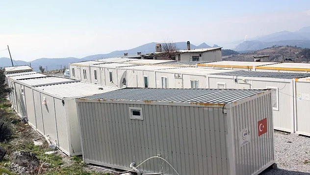 Zeytinköy'de ev bekleyişi sürüyor