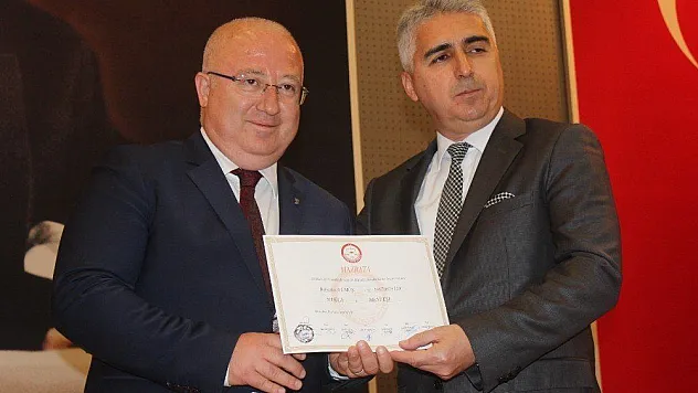 Bahattin Gümüş mazbatasını aldı