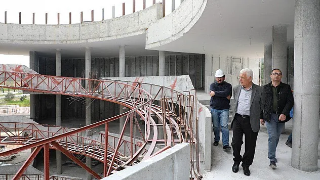 Başkan Gürün, Bölge Müzesi çalışmalarını yerinde inceledi
