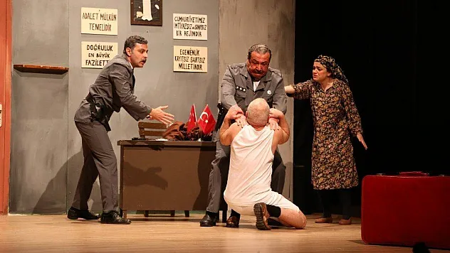 B.B. Şehir tiyatrosu sezonu kapatıyor