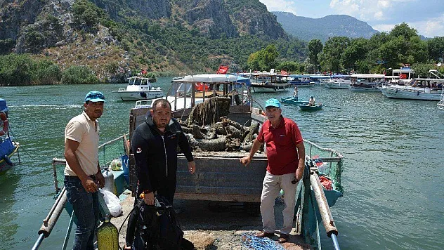 Dalyan'da su altı temizliği