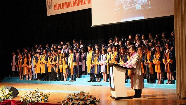 MSKÜ'den 7 bin 550 öğrenci mezun oldu