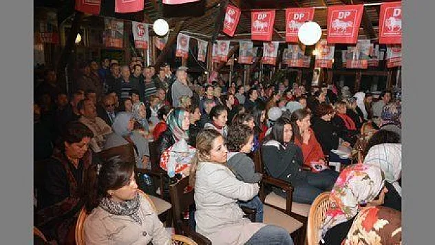  SAATCI SEVGİSİ ÖLÜDENİZ'DE SALONA SIĞMADI