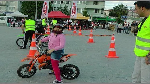 FETHİYE'DE GENÇLER, MOTOSİKLETLE TANIŞTIRILIYOR