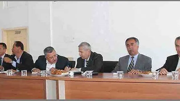 ÇİFTÇİ SORUNLARI MASAYA YATIRILDI