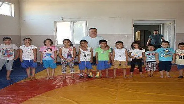Milas güreşte yeni şampiyonlar yetişiyor
