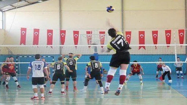 MİLAS BELEDİYESPOR RAKİBİNİ 3-1 YENDİ...