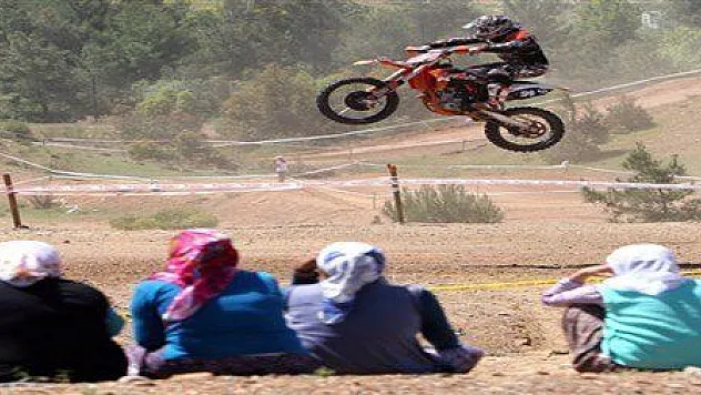 ENDURODA NEFESLER KESİLECEK