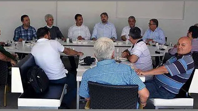 'TÜRKİYE 2017'DE ERKEN SEÇİME GİDEBİLİR'